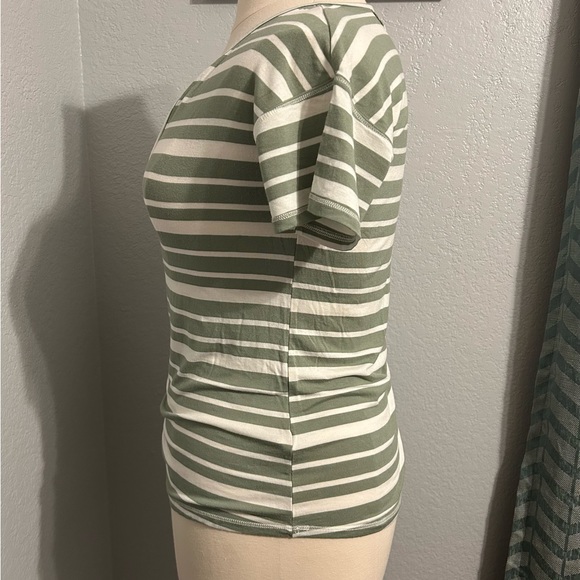 BKE Deep V-Neck Striped Shirt - Picture 2 of 6